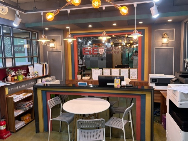 20250424102136_59AlIjHc.jpg_carousel_장위동영어학원_EIE고려대학교영어교육프로그램성북장위학원,장위동EIE영어학원,성북구영어학원,초등,중등,영어회화,문법독해,국제중,외고준비